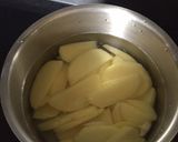 Laktózmentes krumplifőzelék lusta pörkölttel recept fázis 1 fotója