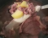 Foto langkah ke 4 dari resep Sop Bening Daging Qurban.