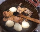Foto langkah ke 3 dari resep Telur & Ayam Kecap.
