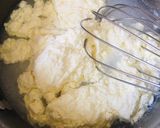 A picture of step 1 of Home made cream cheese with powdered milk.