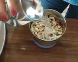 A picture of step 2 of Coconut Chutney.