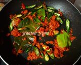 Foto langkah ke 2 dari resep Ikan Pindang Masak Santan.