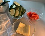 Cukkini & Paradicsom egytálétel/köret 🍅🥒🧀(egyszerű, könnyed húsmentes) recept fázis 1 fotója