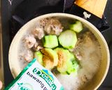 Foto langkah ke 5 dari resep Sup Bakso Wortel Gambas simpel.