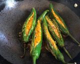 A picture of step 8 of Stuffed Chilli.