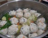 Foto langkah ke 6 dari resep Sup Baso Lohoa.