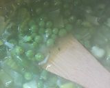 A picture of step 4 of Green soup for Spring - vegan.