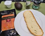 Foto del paso 1 de la receta: 110. Canapés de Salmón Ahumado