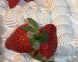 Foto del paso 7 de la receta Mi bizcochuelo de fresas y merengue italiano 💕