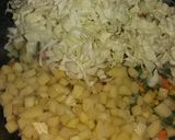 Foto langkah ke 4 dari resep Tumis Sayur Campur (Isian Pizza Mini dan Roti Pawa).