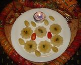 A picture of step 3 of Almond-coconut flowers.