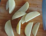 Foto del paso 2 de la receta: Filetes de pollo empanados con patatas al horno