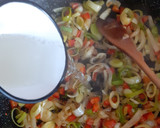 Foto del paso 4 de la receta: Albóndigas de pollo a la jardinera