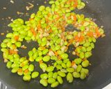 蒜香毛豆炒蝦仁的食譜步驟3照片