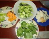 Foto langkah ke 1 dari resep Capcay Bakso Seafood.