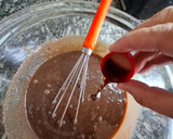 Foto del paso 3 de la receta: Torta rellena de chocolate decorada con chantilly de chocolate