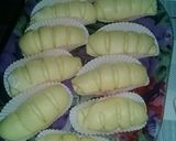 Foto langkah ke 5 dari resep Roti manis isi pisang.