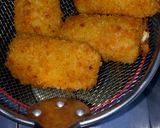 Foto langkah ke 6 dari resep Risol Mayonnaise ala Rhinie's.
