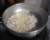 A picture of step 2 of Pav Bhaji.