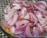 कुरकुरे प्याज़ के पकोडे (kurkure pyaz ke pakode recipe in Hindi) रेसिपी चरण 3 फोटो