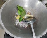 Foto langkah ke 3 dari resep Ikan tongkol cuek kuah santan.