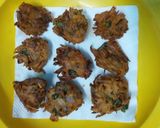 வெங்காய பக்கோடா /Onion Pakoda ரெசிபி ஸ்டேப் 4 புகைப்படம்