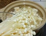 Foto langkah ke 4 dari resep Sup Tofu Jamur.