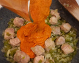 Foto del paso 4 de la receta: Magro de cerdo en salsa de tomate y vino de Rioja