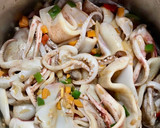 Foto del paso 4 de la receta: Fabes con luras (Monchetas con pota)