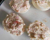 Foto del paso 5 de la receta: Huevos rellenos con salmón ahumado y queso