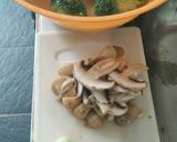 Foto langkah ke 1 dari resep Brokoli Saos Tiram.
