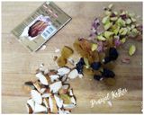 A picture of step 2 of Kesar Dry-fruits Milk.