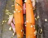 Une image de l'étape 2 de Carottes rôties au miel et son pesto de fanes.