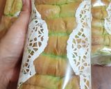 Foto langkah ke 6 dari resep Roti Sobek Pandan Aneka Rasa.