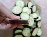 Foto langkah ke 1 dari resep Oat Eggplant with Thailand Sauce.