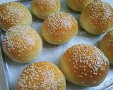 Foto langkah ke 5 dari resep Burger Bun Homemade.