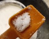 A picture of step 1 of Strawberry Cheese Cake Scoons.