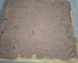 Foto langkah ke 8 dari resep Moo moo Roll Cake.