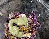 A picture of step 4 of Taco salad.
