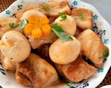 Hình bước làm 3 của món Thịt kho trứng sốt tiêu