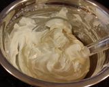 A picture of step 14 of Strawberry Lemonade Mousse Cake.