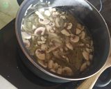 Foto del paso 3 de la receta Sopa de champiñones y cebolla