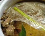 Foto langkah ke 6 dari resep Rawon daging Sapi ala Tyas.