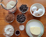 Foto del paso 1 de la receta: Brownies de triple chocolate