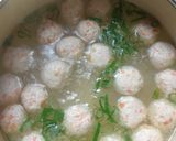Foto langkah ke 4 dari resep Sup Bola - Bola Ayam Simple (MPASI 1y+).