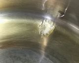 A picture of step 2 of 4 Ingredients Tomato Sauce.
