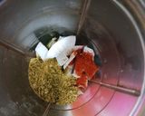 A picture of step 1 of Dahi- Masala baingan.