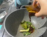 Foto langkah ke 3 dari resep Gulai ayam praktis ala fe.