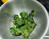 Foto del paso 2 de la receta: Empanadas de pollo y espinaca