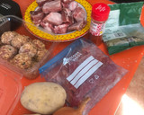 Foto del paso 1 de la receta: Costillejas con patatas y albóndigas